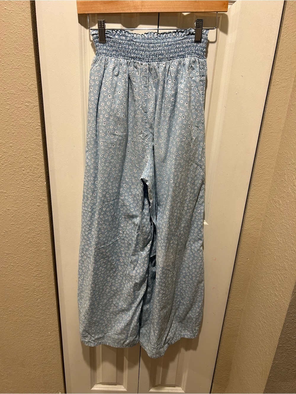 American Eagle Wide Leg Embroidery Textured , size Small - Picture 7 of 9